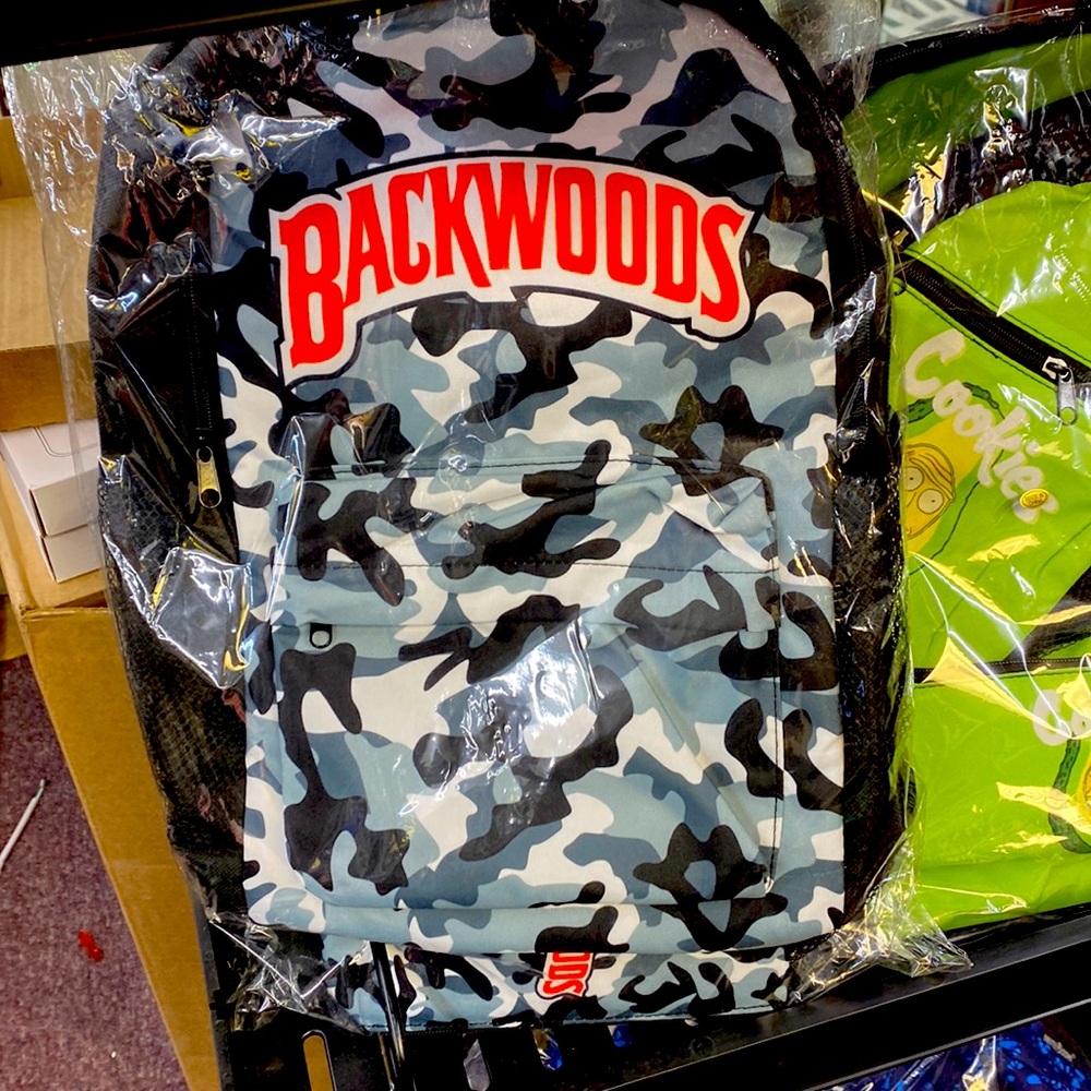 Backwoods camo book bag with pencil holder